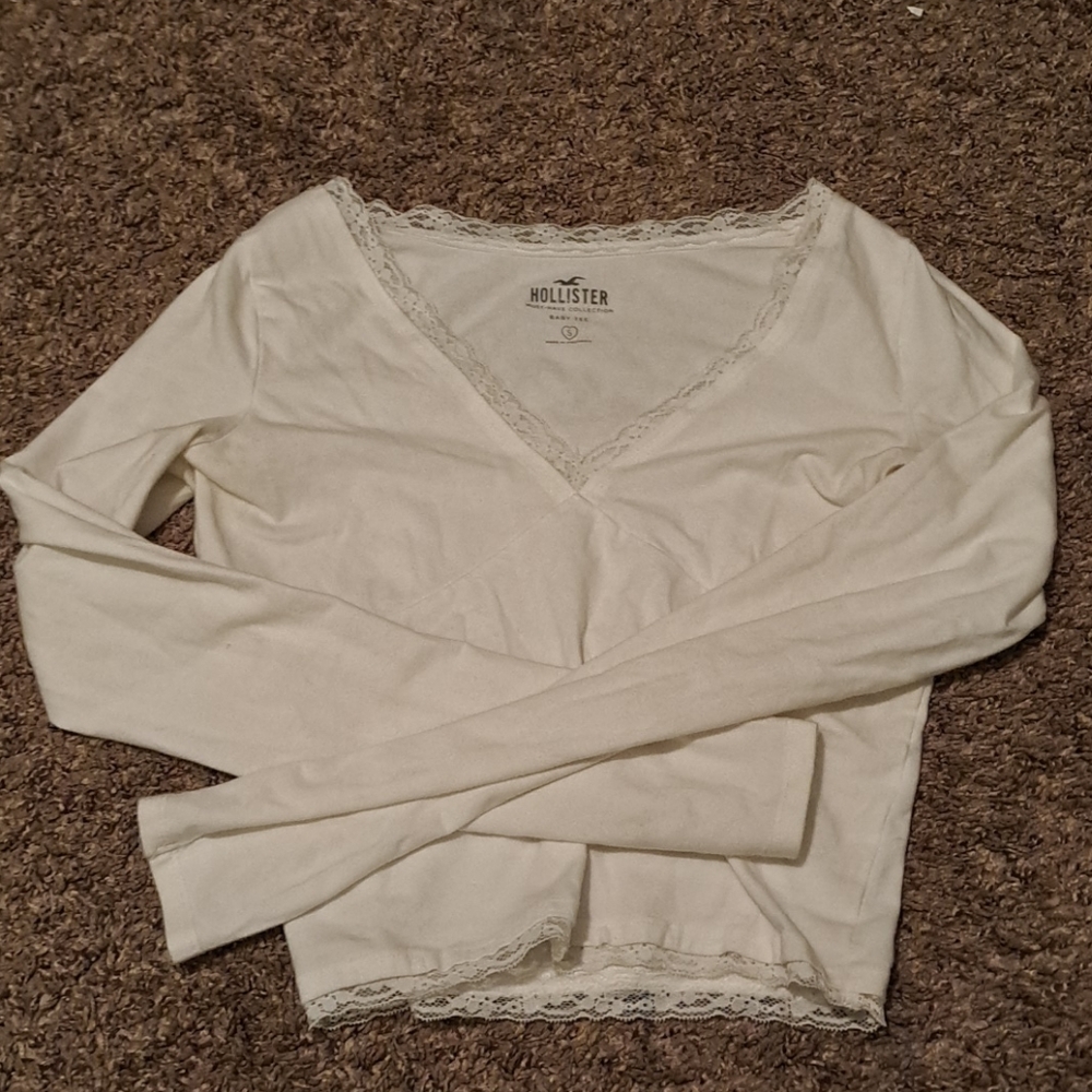 Long sleeve Hollister baby tee